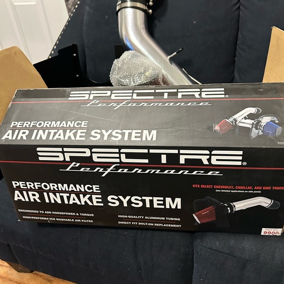 Spectre Performance Air Intake System - Picture 5 of 9